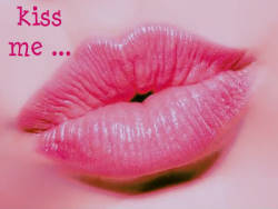kissingislove:  Follow: kissingislove.tumblr.com