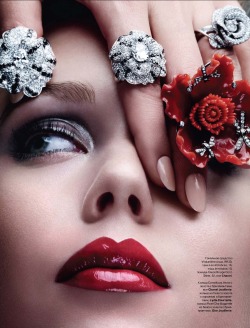 lelaid:  Shot by by Eric Traore for Tatler Russia, April 2011