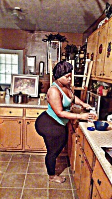 bigclitblackwomen:  Rump roast