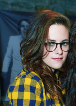  Kristen at a Dinner Party at Sundance - Jan 17th, 2014     