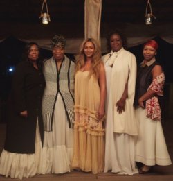 beyhive1992:  Beyoncé with the mothers of   Mike Brown, Trayvon