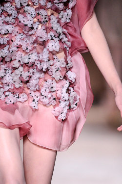 notordinaryfashion:  Valentino Haute Couture - Details