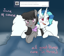 vinyl-and-octavia-in-romance:two ponies one bed…  X3