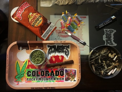 chiefofthegoodvibetribe:  Wanna smoke a blunt with ME?