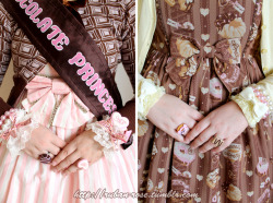 ruban-rose:  Close-ups of some of my chocolate outfits ♥ I