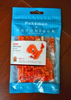 okamidensetsu:  Nanoblock Hitokage & Lizardon These are so
