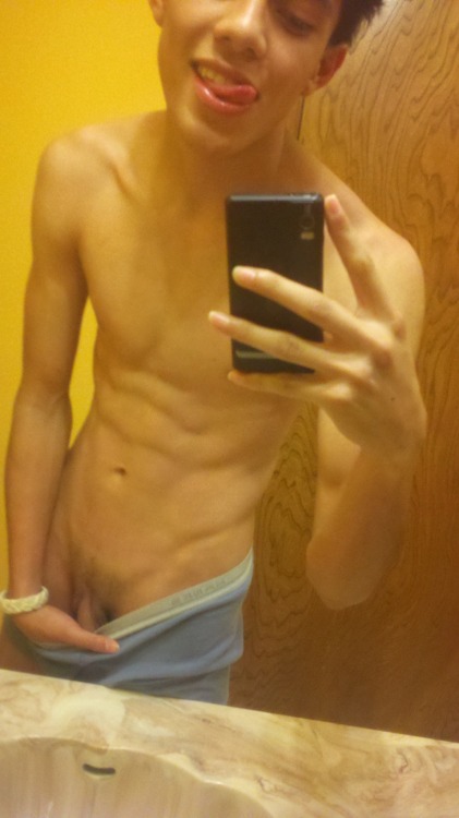 leyva2:  fuckyeahlatinogay:  Jonathan  Rico