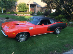 americanclassicmusclecars:  1971 Plymouth Barracuda CUDA 383,Rotisserie