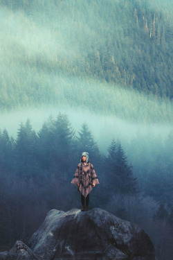 ilaurens:  The Misty Mountains Cold - By: (Elizabeth Gadd) -