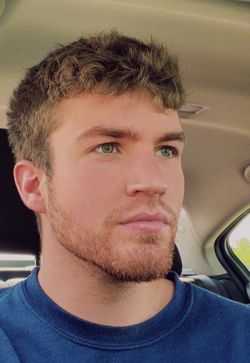 yopepeus:  Handsome