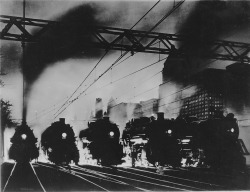 luzfosca:  Unknown Photographer Five steam locomotives, side