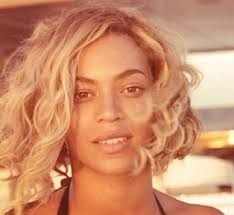 iambeyinspired:   Beyoncé is naturally beautiful okay 