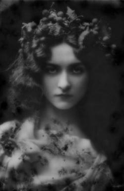  Maude Fealy, 1900 (1883 – 1971)  American stage and film