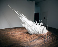 actegratuit:  Jonathan Latiano Points of Contention Wood, plastic,