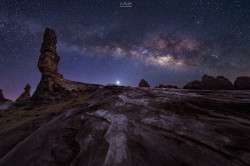 sapphire1707:  With Milky Way by ali-mohammed