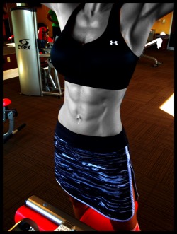 sexygymbabes:  Renae Poss! Mom and total Hardbody! #fitspo #hardbody