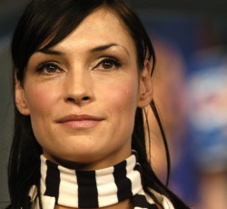 celebscarves:  Famke Janssen w/Rebecca Romijn