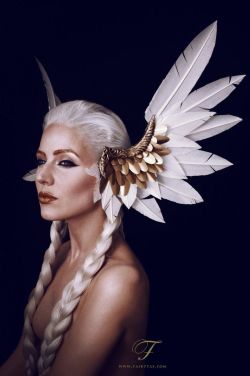 moonstone-and-daisies:Valkyrie headdress Jolien-Rosanne