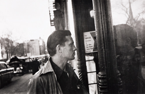 vintagerockgod:  “Jack Kerouac looking in barroom doorway.