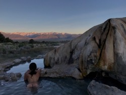 wayoftheweekendwarrior:Naked soaks along the 395N…. .