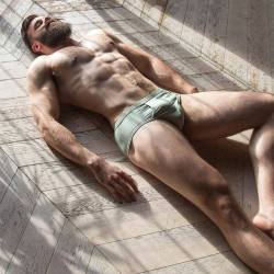 Hairy gay men