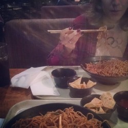 Apparently, I hold my chopsticks wrong. It works for me. #n00dz #hometowntraditions (at YC&rsquo;s Mongolian Grill)