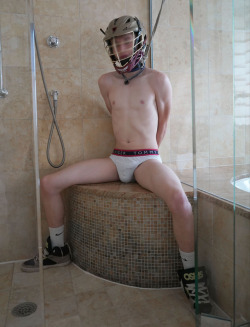 slavebondageboys:Start with a cold shower to stiffen things up