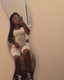 quisthechopgod:  NEW EYE CANDY : @Sincerelyoomf ( all social