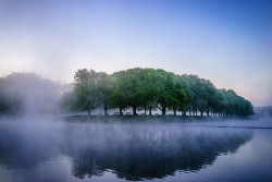 inspirehaisell:  Morgens am See by kleykoeln on Flickr.