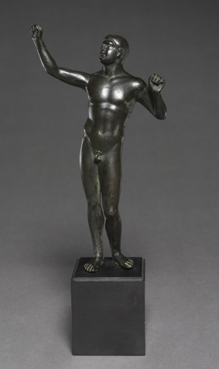 cma-greek-roman-art:  Wrestler, 100-30 BC, Cleveland Museum of