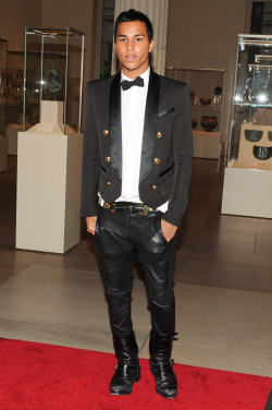 chanel-and-louboutins:  derriuspierre:  Olivier Rousteing attend