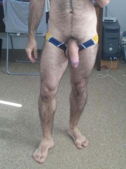 cuddlyuk-gay:    I generally reblog pics of guys with varying