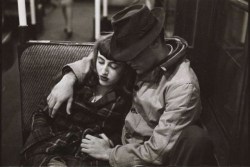 flashofgod:  Stanley Kubrick, Couple on a subway, 1946.  Nice