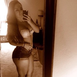 jaiking:  shortshortsobsession:  @buriedherheart  Follow me at