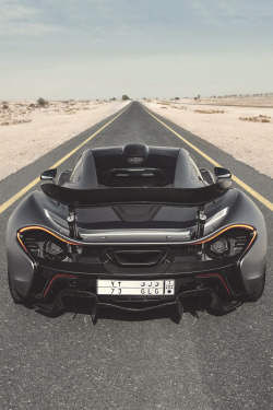 artoftheautomobile:  McLaren P1 via GFWilliams 