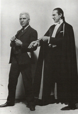 Edward van Sloan as Van Helsing and Bela Lugosi as Dracula in