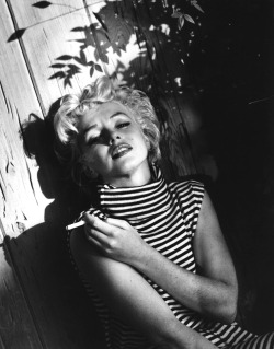 death-trap-rendezvous:  Marilyn Monroe