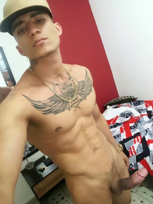 chacales-latinos:  Que rico cabron