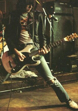 aur-hell:    Johnny Ramone   