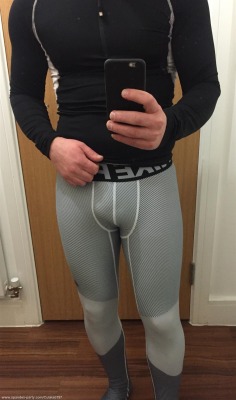 allofthelycra:  lalycradude:  Hot tights!!   Follow me for more