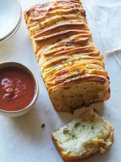 guardians-of-the-food:  Cheesy Herb Pull Apart Bread