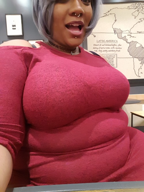 auribunnybbw: bbwsdatingsite:   auribunnybbw: Full of pizza, now sweets from starbucks. Meet big women at www.bigwomendating.org   Apparently you can meet big woman. Just know you wont be meeting me…. 