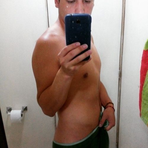 flaitecitosaldesnudo:  aporte de un FANS ….http://flaitecitosaldesnudo.tumblr.com/