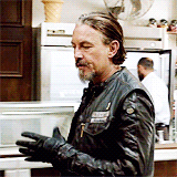 taratellerknowles:  chibs in every episode∟ 6.13 "a mother's