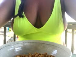 gardenergonewild:  Chick peas😜 See more of me on my Only Fans!!