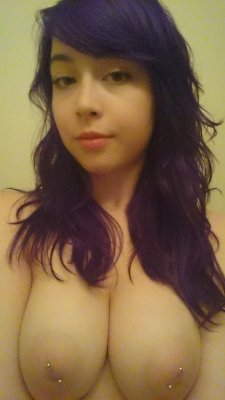 tgfcp:  Dyed my hair purple what do you guys think? [F] http://ift.tt/1lPDjpE - http://tgfcp.tumblr.com 