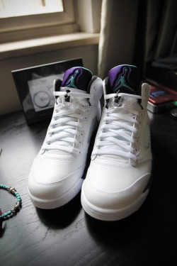 sneakerphotogrvphy:  AIR JORDAN 5 RETRO “GRAPE” and GS by