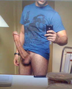 jockdays:  I check out ALL new followers and follow tons ;)