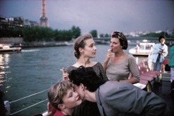 betterhappierinspired:  French teenagers on a boat in Paris,