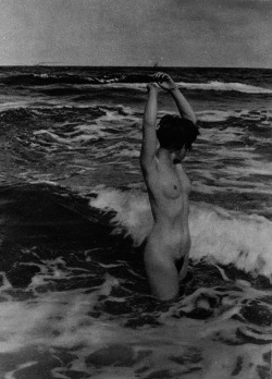 ranciavida:  Hans Robertson. “Le bain” 1938